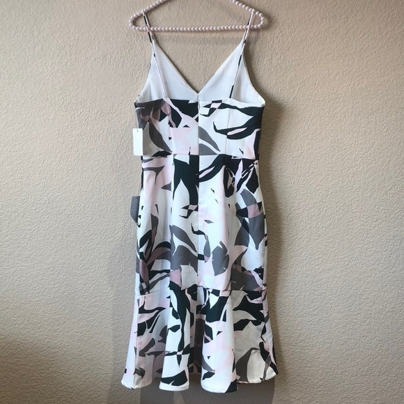 Cooper St Leaf Dancer Ruffle Hem Dress V-Neck 6 - Picture 8 of 8